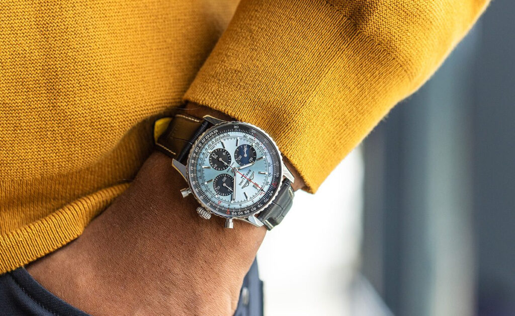 Replica Breitling Bentley vs. Breitling Navitimer: A Tale of Two Icons